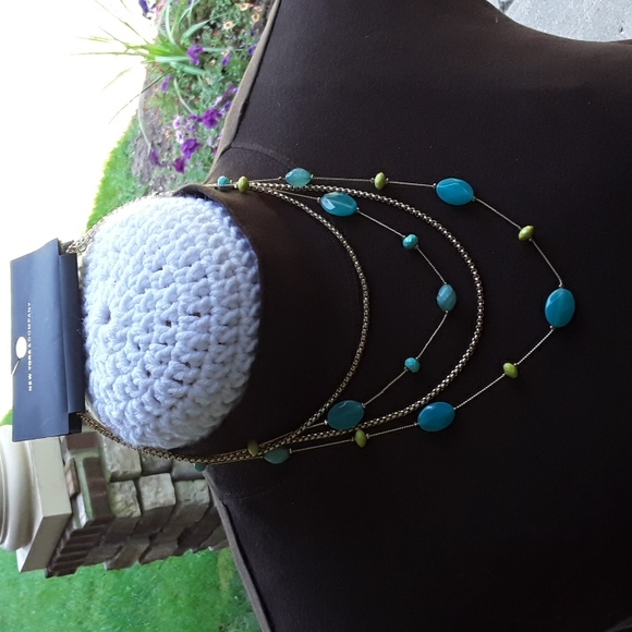 NWT New York & Company Necklace Quadruple Layer Single Fastener Gold Blue Green - Picture 3 of 9